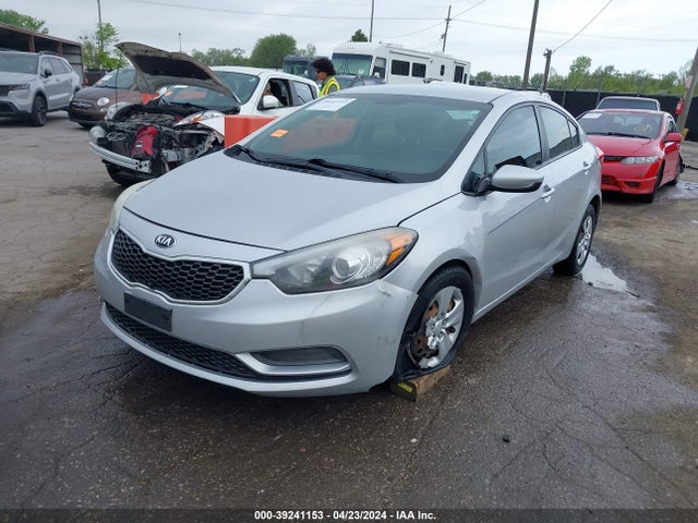 KIA FORTE LX 2015 KNAFK4A61F5437254 Image 2