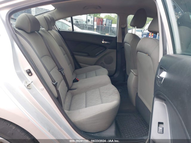 KIA FORTE LX 2015 KNAFK4A61F5437254 Image 8