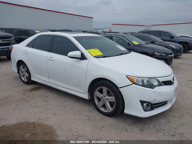 Toyota CAMRY SE 2014 4T1BF1FK3EU802513 головне зображення
