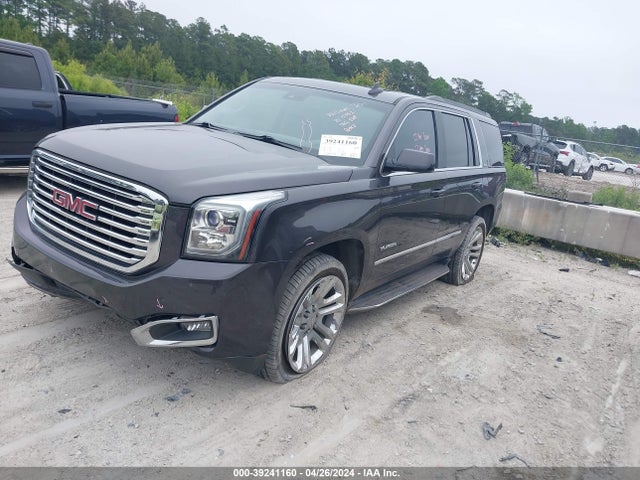 GMC YUKON SLT 2017 1GKS2BKC5HR159940 Image 2
