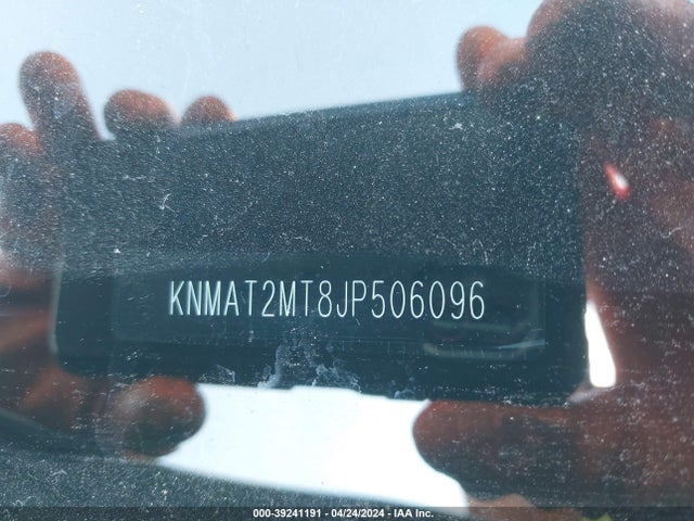 Nissan ROGUE SV 2018 KNMAT2MT8JP506096 Image 18