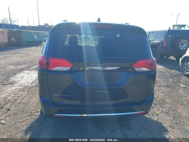 2C4RC1BGXJR228514 Chrysler Pacifica Touring L