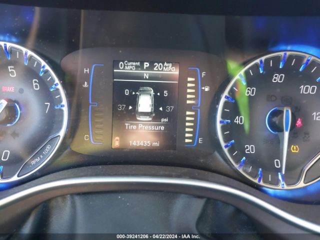 2C4RC1BGXJR228514 Chrysler Pacifica Touring L