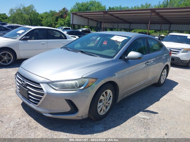 Hyundai ELANTRA SE 2017 5NPD74LF6HH166946 Image 2