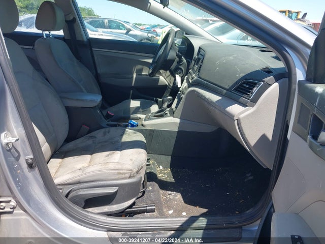 Hyundai ELANTRA SE 2017 5NPD74LF6HH166946 Image 5