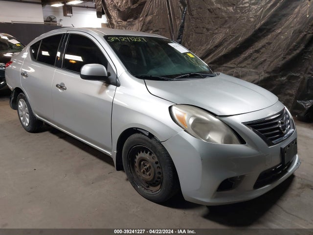 Nissan Versa 1.6 Sv 2014 3N1CN7AP3EL810822 main image