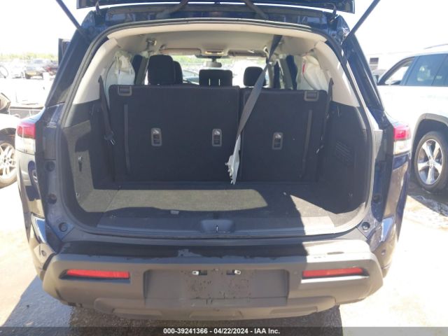 5N1DR3AA1NC224380 Nissan Pathfinder S 2wd
