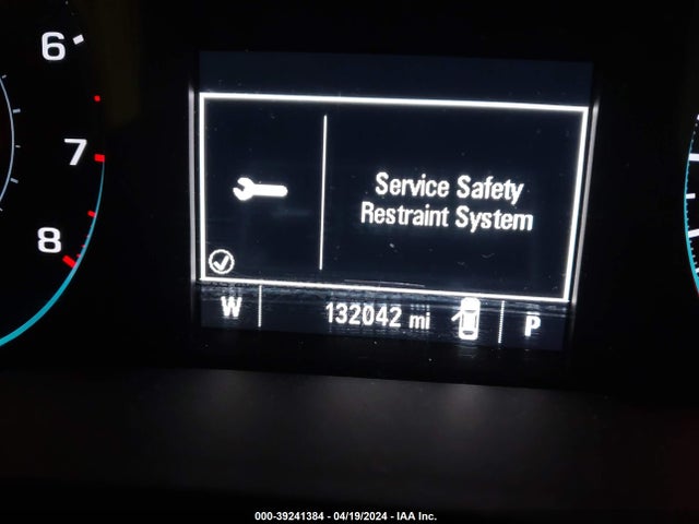 Chevrolet Traverse Ls 2018 1GNERFKW6JJ135700 Image 16