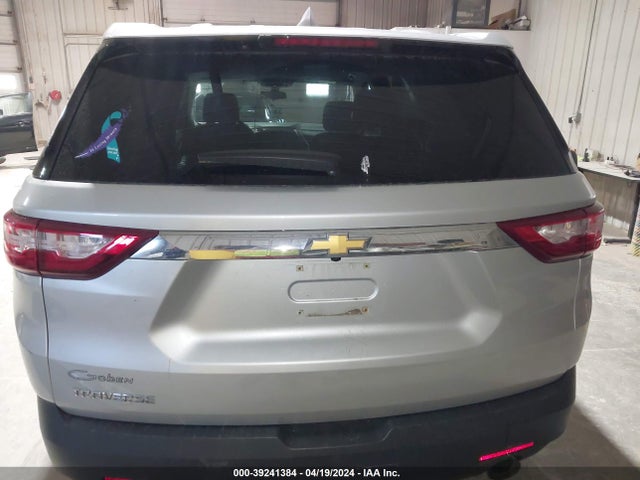 Chevrolet Traverse Ls 2018 1GNERFKW6JJ135700 Image 17