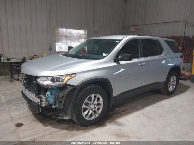 Chevrolet Traverse Ls 2018 1GNERFKW6JJ135700 Image 2