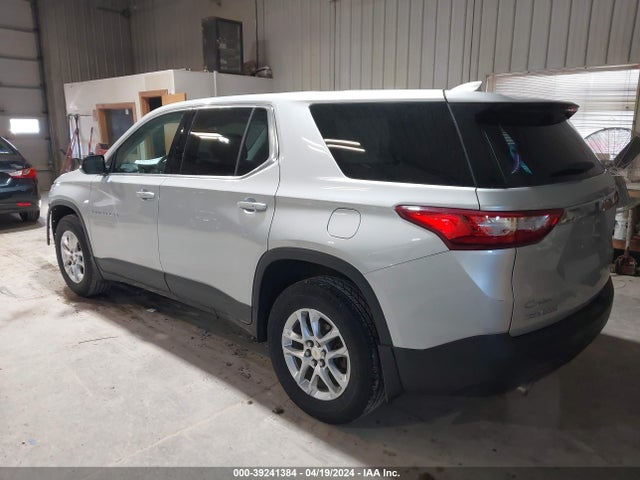 Chevrolet Traverse Ls 2018 1GNERFKW6JJ135700 Image 3