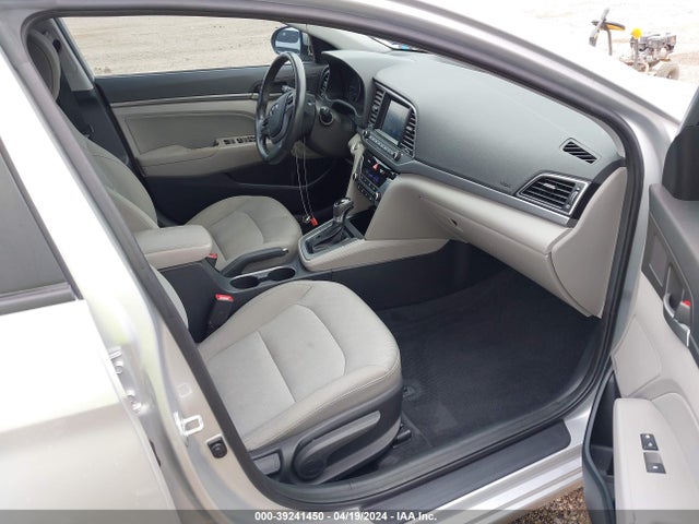 Hyundai ELANTRA SE 2017 5NPD84LF2HH040841 Image 5