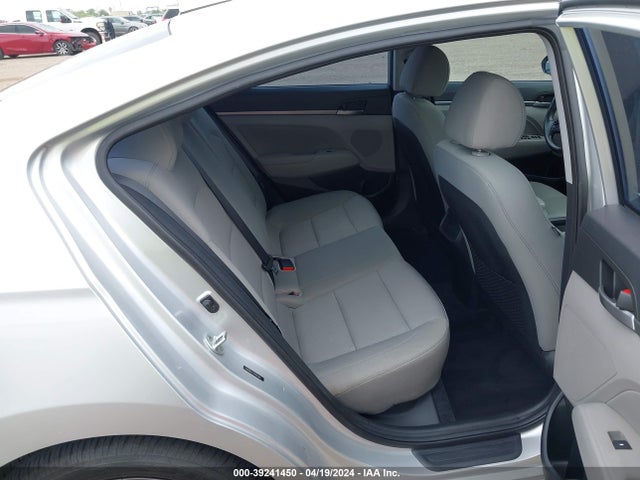 Hyundai ELANTRA SE 2017 5NPD84LF2HH040841 Image 8