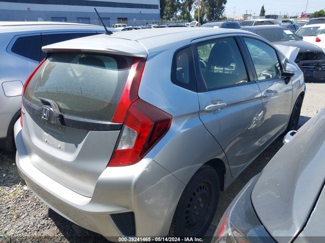 Honda FIT LX 2016 JHMGK5H59GS009878 Image 4