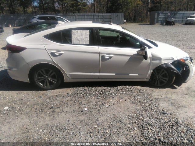 Hyundai Elantra Value Edition 2018 5NPD84LF2JH377578 Image 13