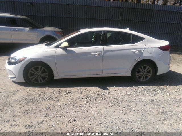 Hyundai Elantra Value Edition 2018 5NPD84LF2JH377578 Image 14