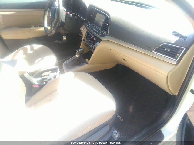 Hyundai Elantra Value Edition 2018 5NPD84LF2JH377578 Image 5