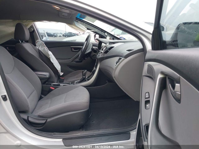 Hyundai ELANTRA SE 2014 5NPDH4AE1EH471323 Image 5