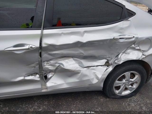 Hyundai ELANTRA SE 2014 5NPDH4AE1EH471323 Image 6