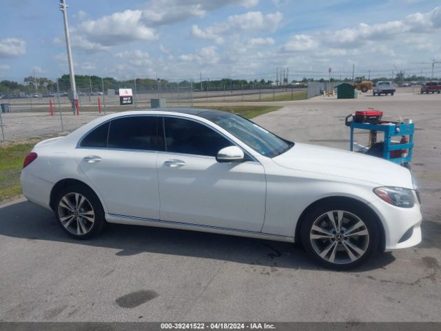 WDDWF4JB2HR300720 Mercedes-Benz C 300 Luxury/sport