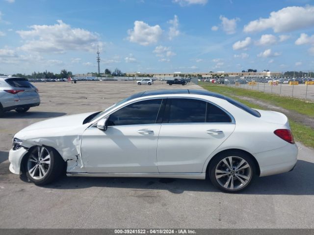 WDDWF4JB2HR300720 Mercedes-Benz C 300 Luxury/sport