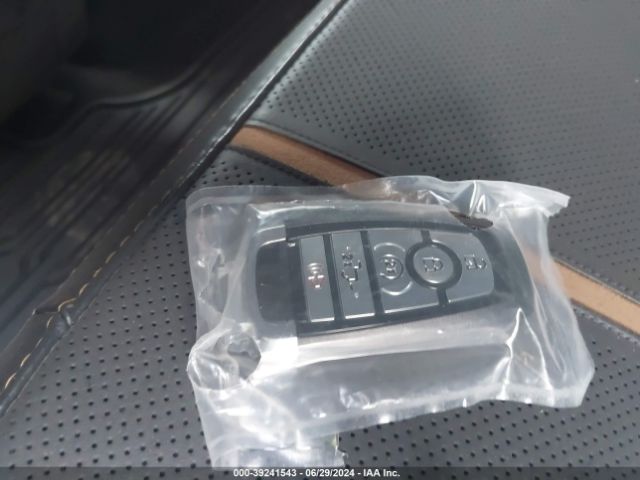 1FTFW1E5XNFB84838 Ford F-150 Platinum