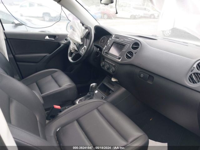 WVGRV7AX2HW507810 Volkswagen Tiguan 2.0t Wolfsburg Edition