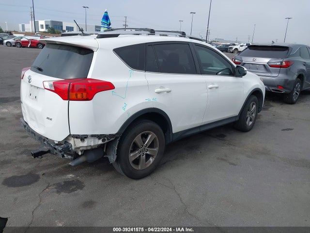 Toyota Rav4 Xle 2015 JTMWFREV8FD059011 Image 4