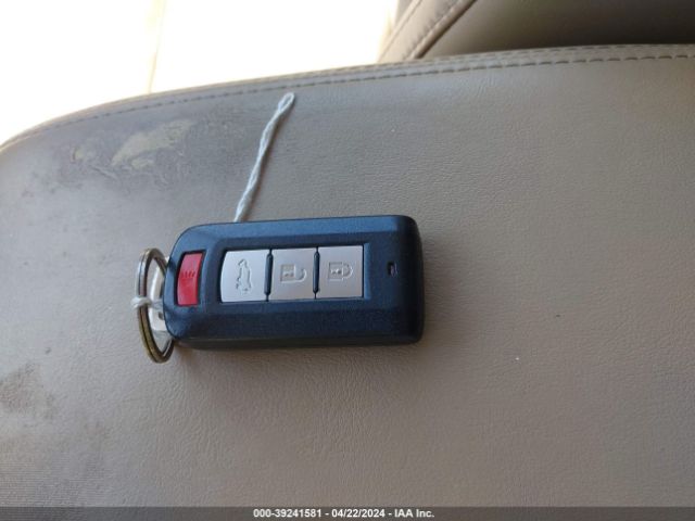 JA4AD3A36KZ024699 Mitsubishi Outlander Sel