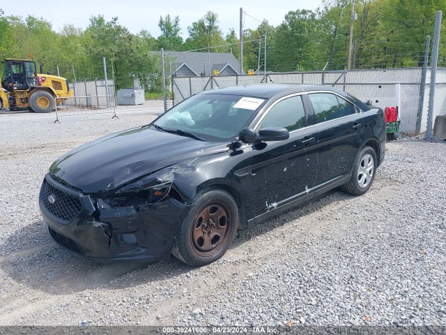 Ford Police Interceptor 2016 1FAHP2MK6GG136680 Image 2