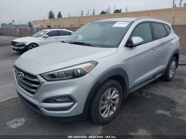 Hyundai TUCSON SE 2017 KM8J33A47HU329437 Image 2
