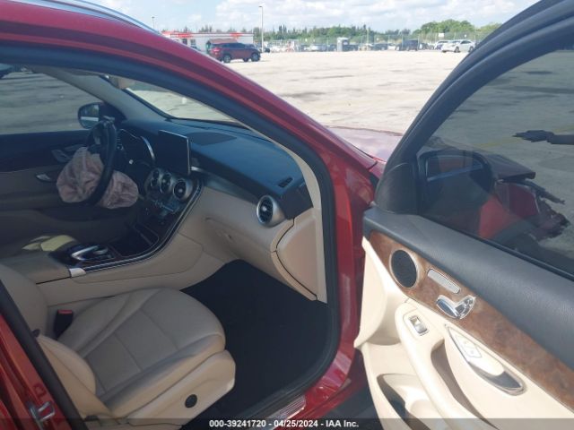 WDC0G4JB9GF109724 Mercedes-Benz GLC 300