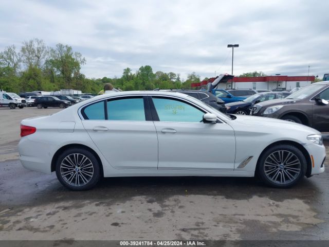WBAJR3C05LWW64431 BMW 530I