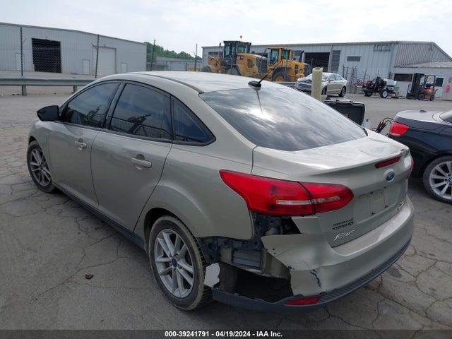 Ford FOCUS SE 2016 1FADP3F25GL394715 Image 3