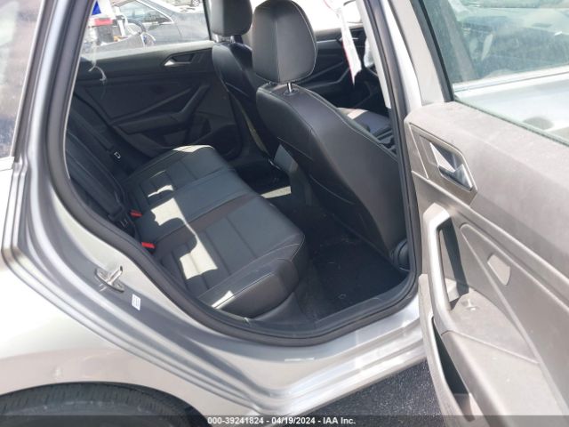 3VWEM7BU8NM019822 Volkswagen Jetta 1.5t Se
