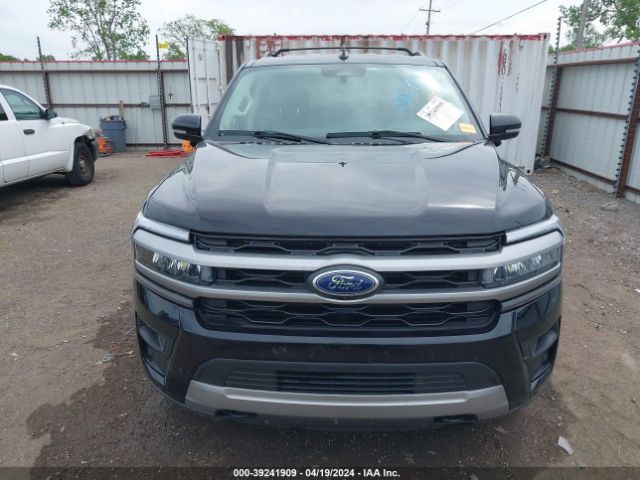 1FMJU1JT7NEA35776 Ford Expedition Xlt