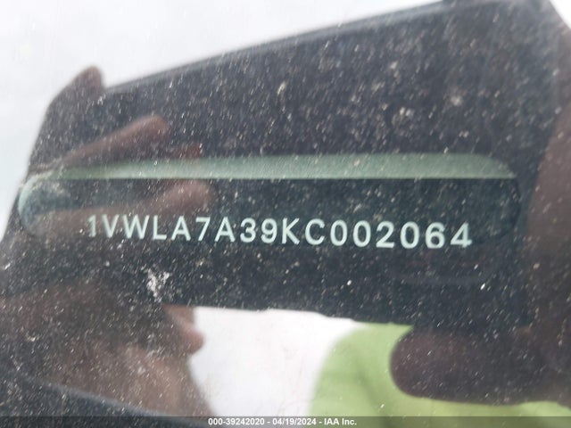 1VWLA7A39KC002064 Volkswagen Passat 2.0t Wolfsburg Edition