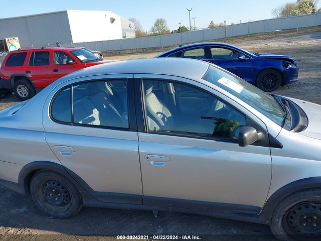 39242021 :رقم المزاد ، JTDBT123610155702 vin ، 2001 Toyota Echo مزاد بيع