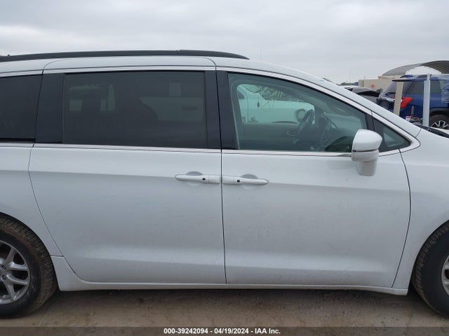 Chrysler Pacifica Touring L 2022 2C4RC1BGXNR116575 Image 13