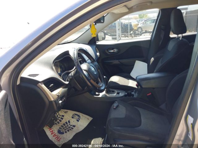 1C4PJMCS6EW207979 Jeep Cherokee Latitude