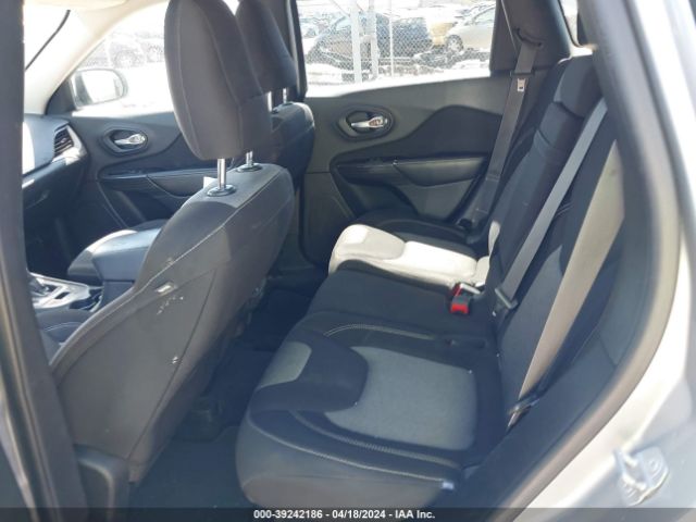 1C4PJMCS6EW207979 Jeep Cherokee Latitude
