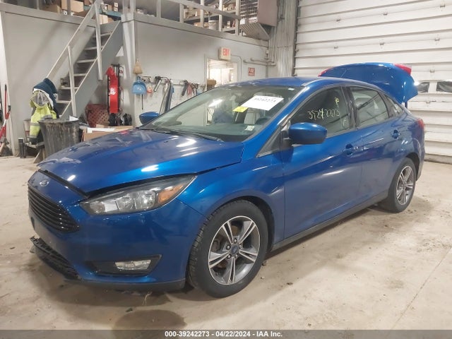 Ford FOCUS SE 2018 1FADP3F22JL243645 Image 2