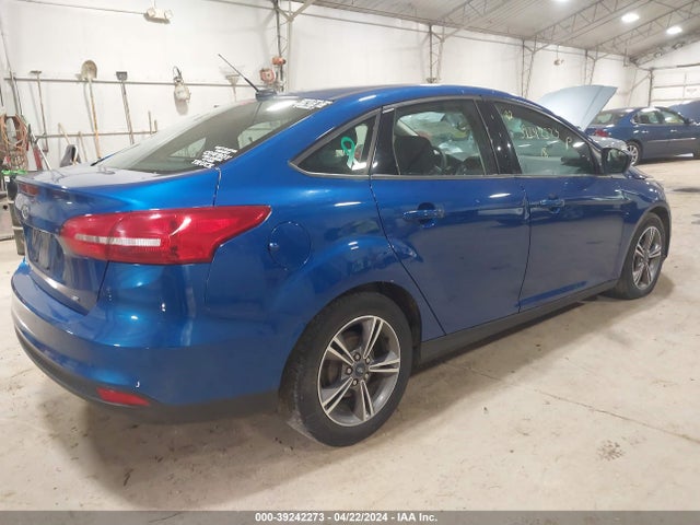 Ford FOCUS SE 2018 1FADP3F22JL243645 Image 4