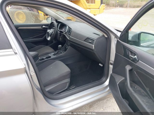 2020 VOLKSWAGEN JETTA 3VWCB7BU8LM023363 Photo 4