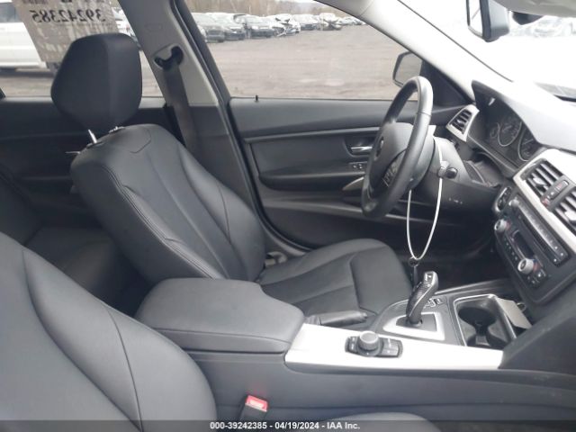WBA3C3C51EF985469 BMW 320i Xdrive