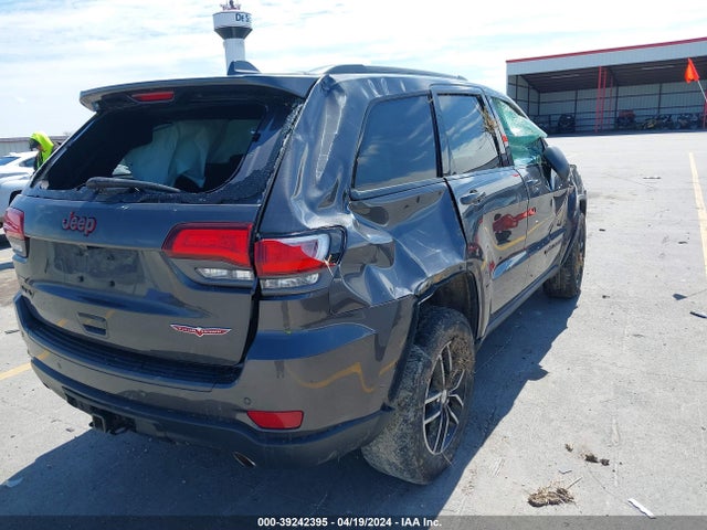 1C4RJFLG6HC667889 Jeep Grand Cherokee Trailhawk 4x4