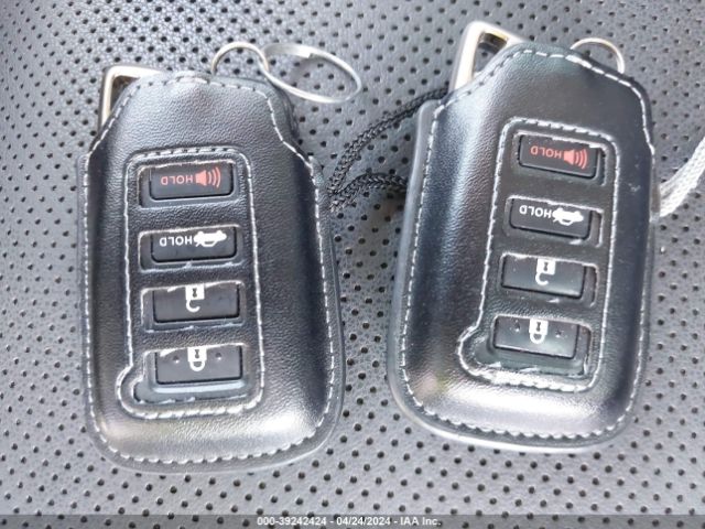 JTHBA1D23K5093897 Lexus IS 300