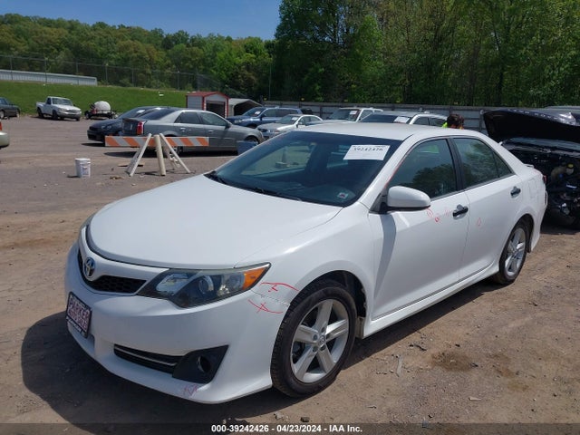 Toyota CAMRY SE 2014 4T1BF1FK4EU827257 Image 2
