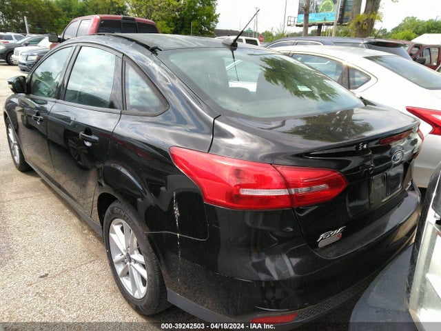 Ford FOCUS SE 2016 1FADP3F23GL298386 Image 3