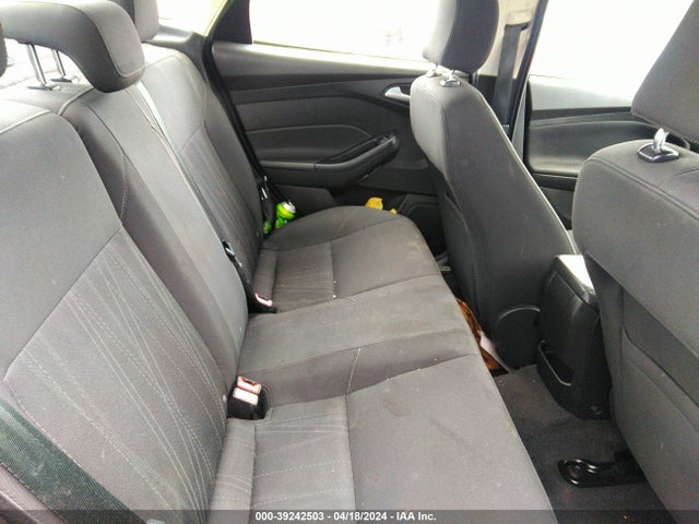 Ford FOCUS SE 2016 1FADP3F23GL298386 Image 8